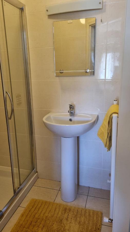 2 Bedroomed Ground Floor Apartment Kenmare Exterior photo