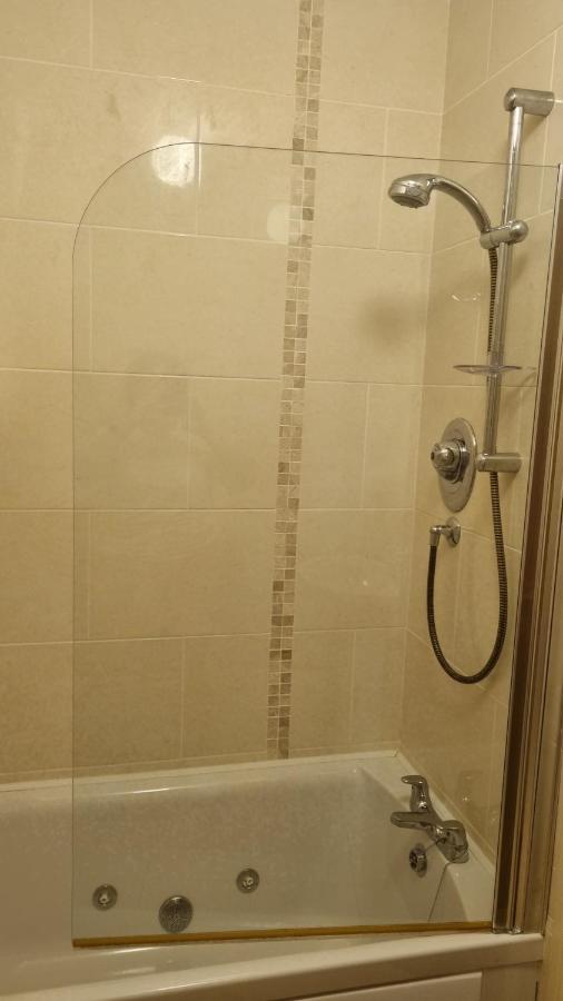 2 Bedroomed Ground Floor Apartment Kenmare Exterior photo