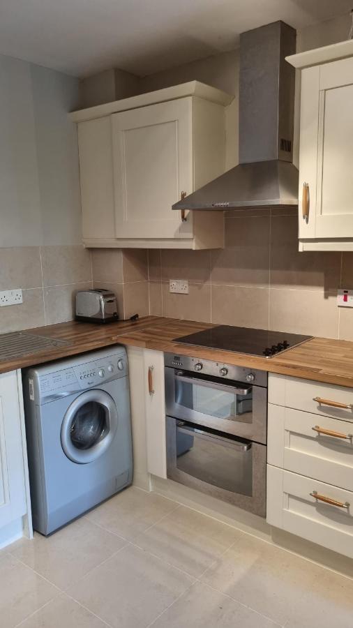 2 Bedroomed Ground Floor Apartment Kenmare Exterior photo
